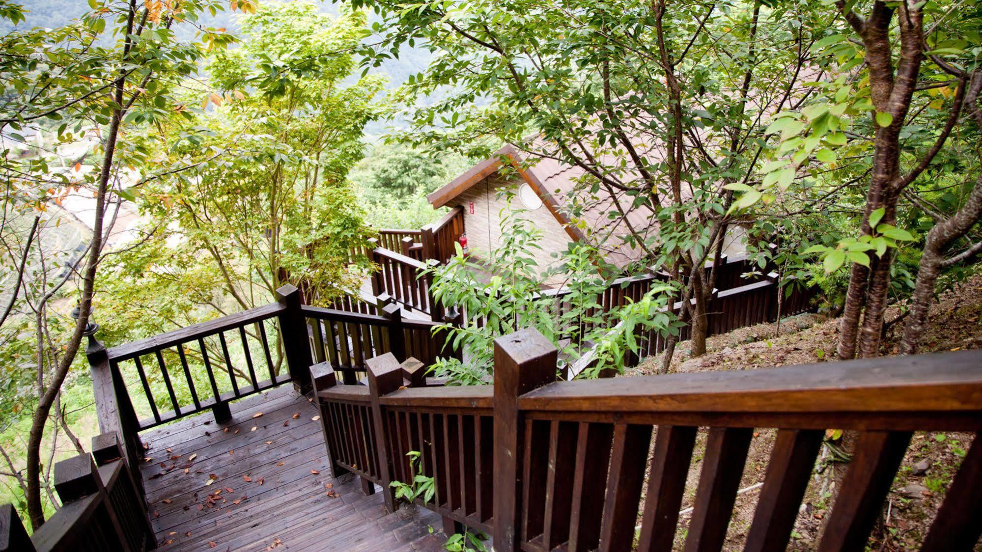 Spring Ground Resort Nhân Ái Ngoại thất bức ảnh